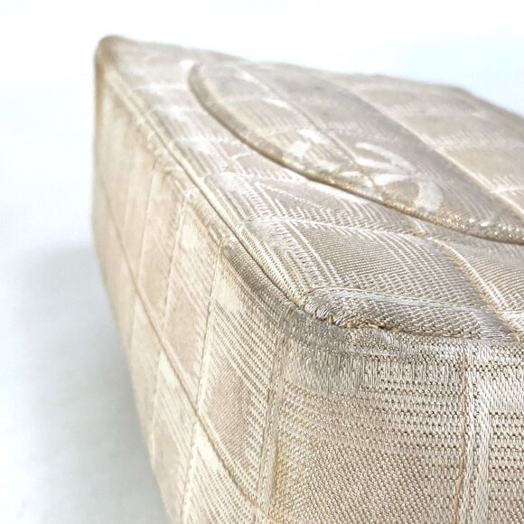 CHANEL Beige Shoulder Bag - Picture 8 of 16